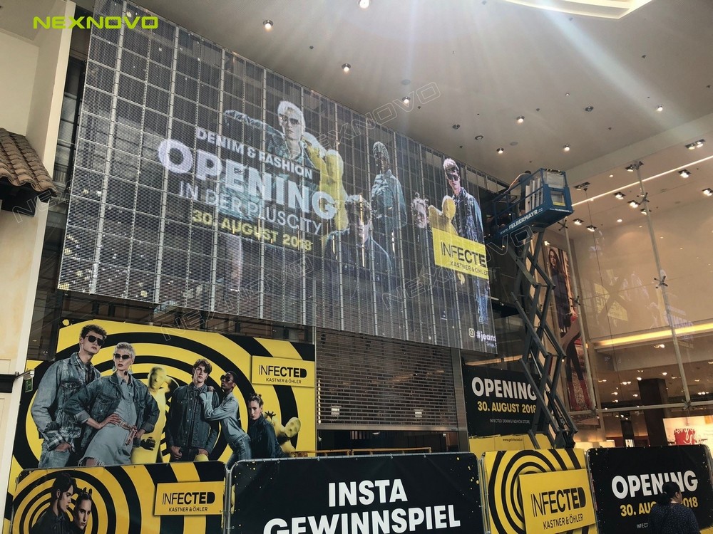 奥地利商场Plus City 晶泓透明显示屏(图2)