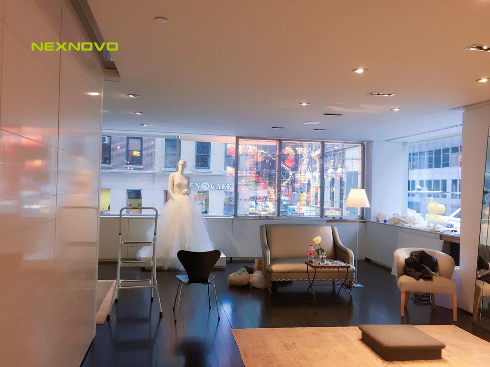 世界知名婚纱品牌AMSALE透明LED显示屏(图4)